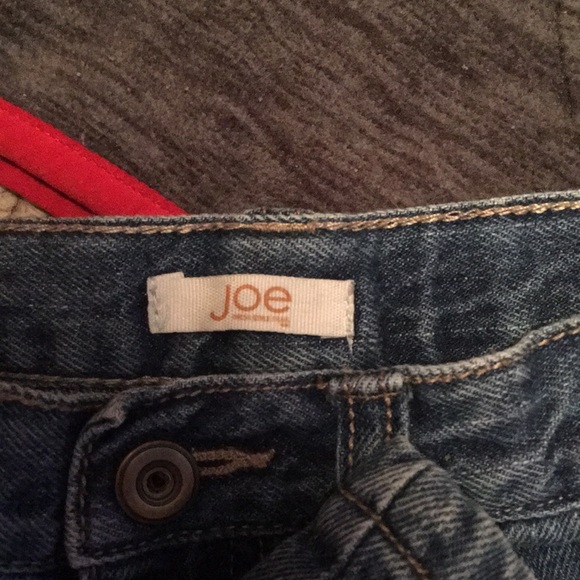 2 sweaters and 2 pairs of boys jeans size 3T - Picture 5 of 8